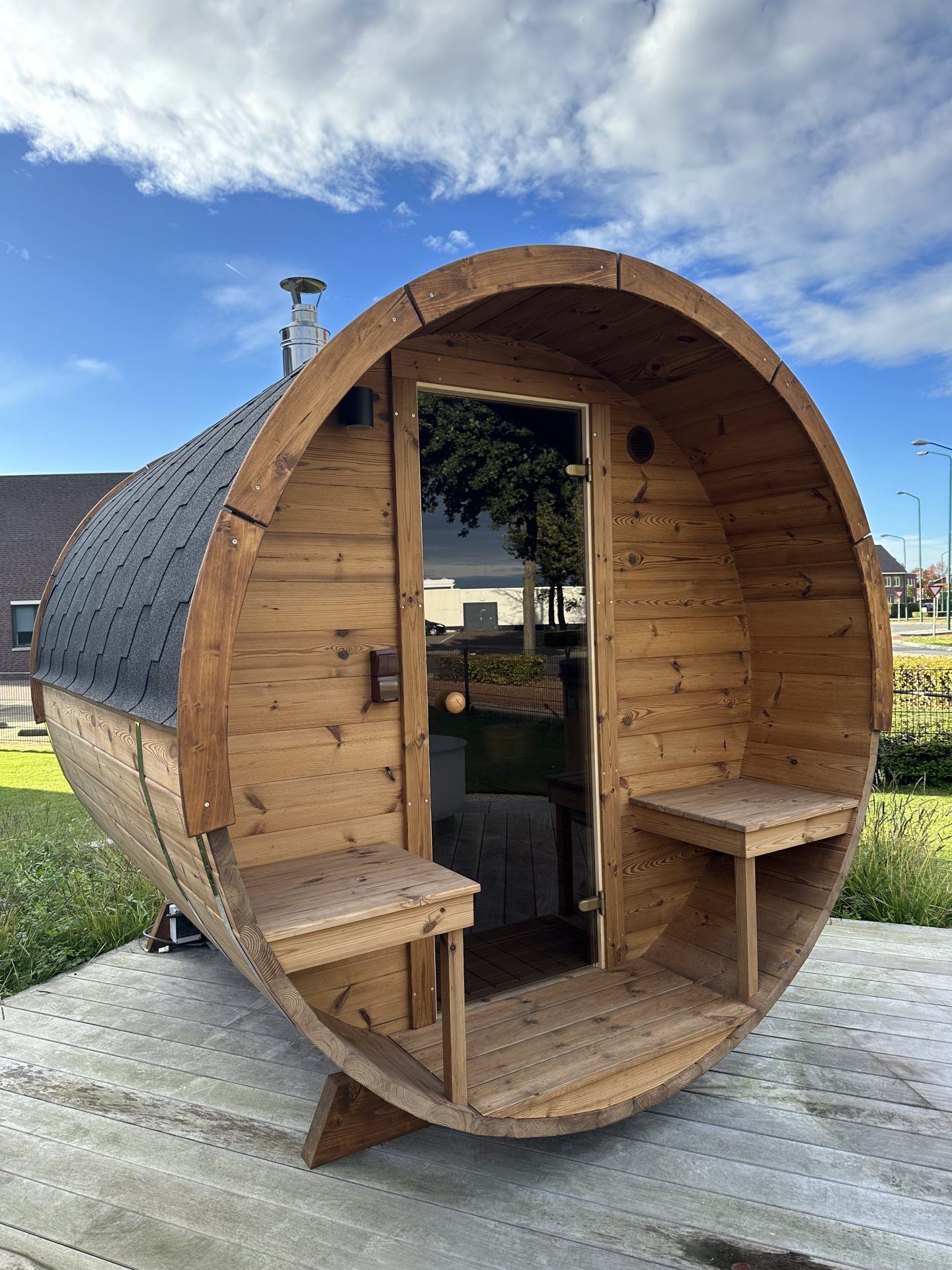 Hoofdkwartier Dhr Succes Houtgestookte barrel sauna | Hottubselect.nl