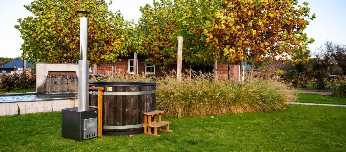 Zo Plaats Je Een Hottub In De Tuin